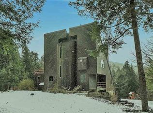 212 Plateau Mountain Rd, Elka Park, NY 12427