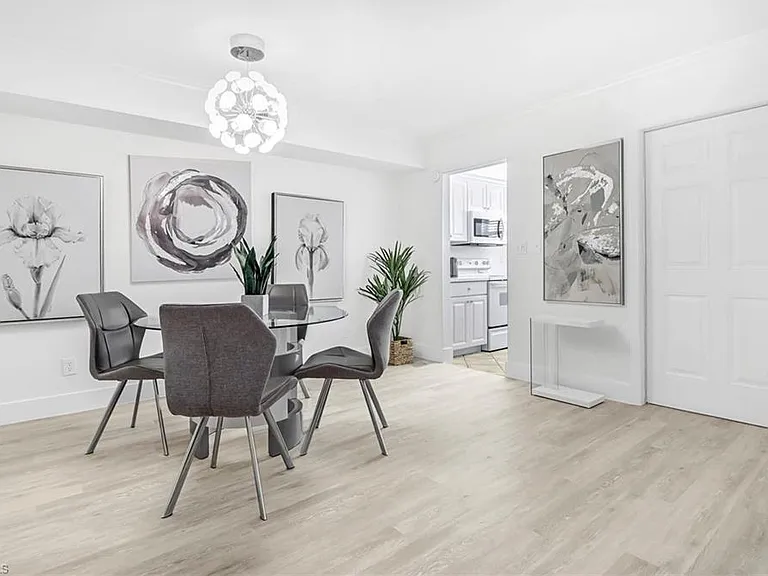 3000 Gulf Shore Blvd N #213 — Photo 10