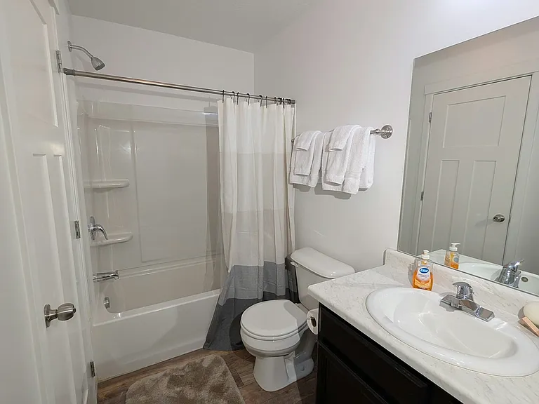 688 E 355 N — Photo 25