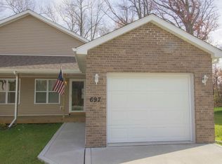 697 Dearborn Rd, Valparaiso, IN 46385