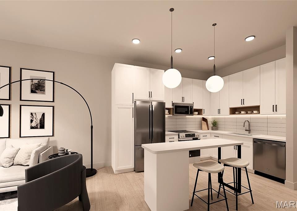 1st image of 1121 S Main St #215
