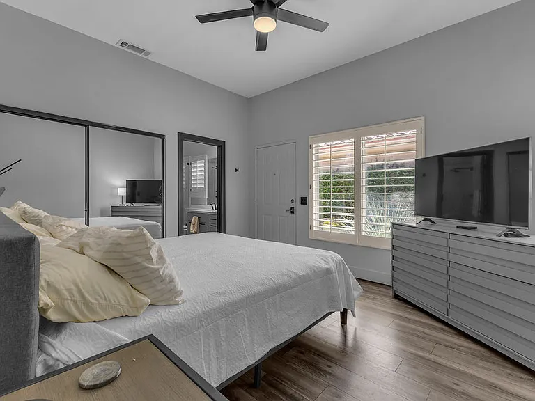 93 Kavenish Dr — Photo 15