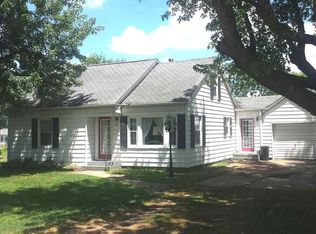 417 E Locust St, Lincoln, MO 65338
