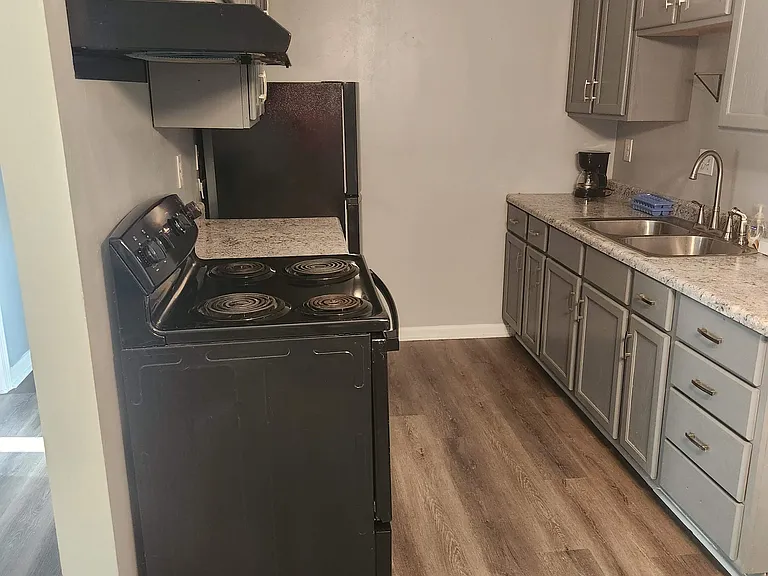 6522 Six Mile Ln #7 — Photo 3
