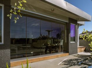 228 Notteargenta Rd, Pacific Palisades, CA 90272