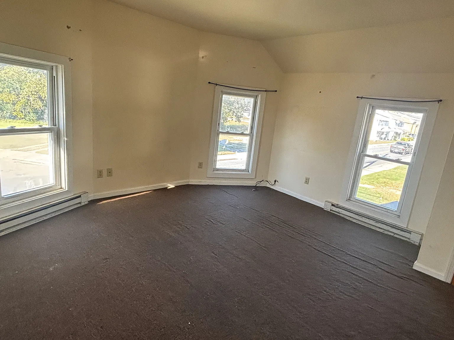2 bed, $1,075 — Photo 4