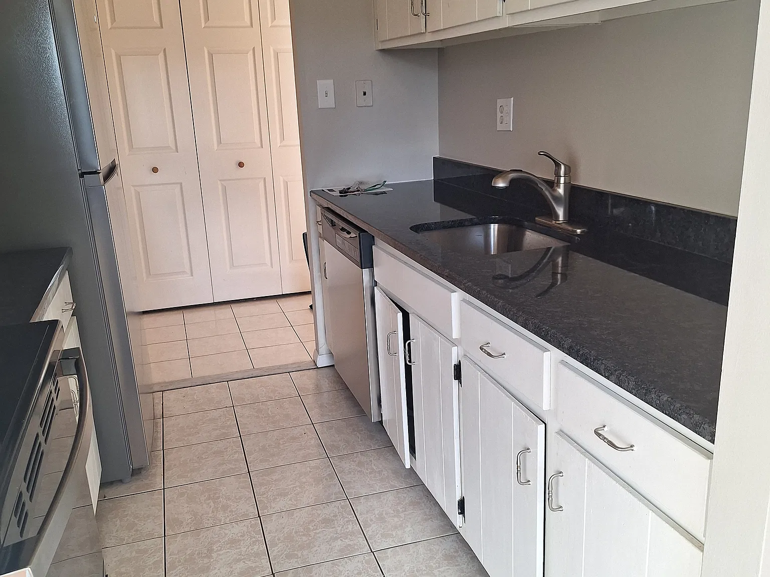 2 bed, 900 sqft, $1,795 — Photo 1