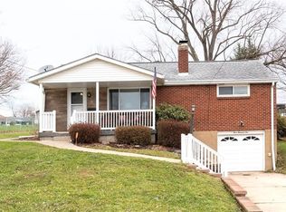 3005 Fairway Dr, New Kensington, PA 15068