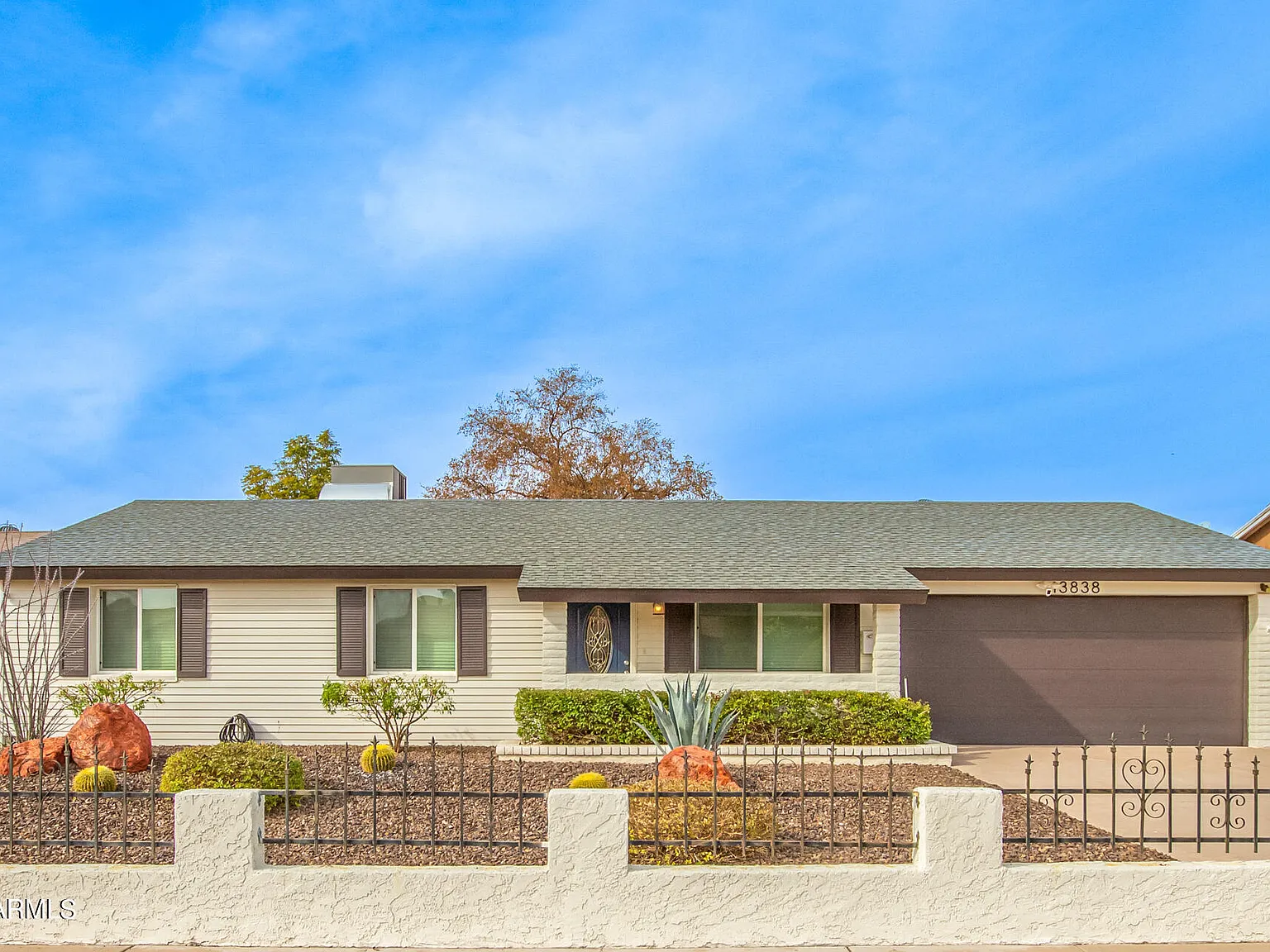 3 bed, 2.0 bath, 1710 sqft, $3,300 — Photo 1