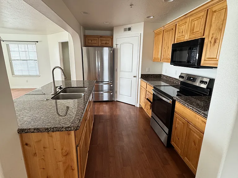 11763 S Currant Dr #107 — Photo 4