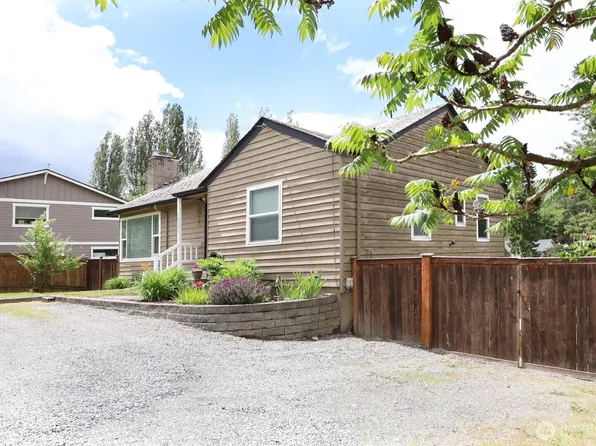 16208 48th Avenue W, Edmonds, WA 98026