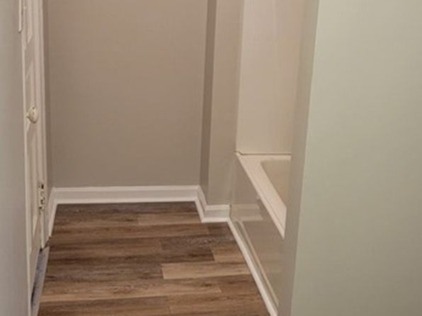 325 Old Washington Pike APT 1