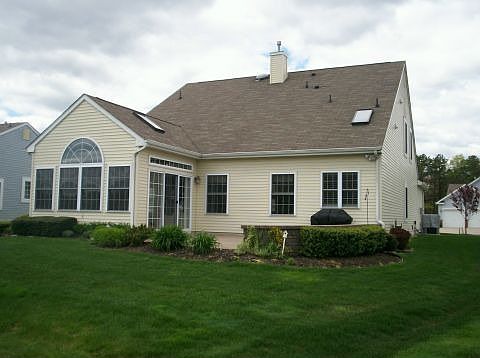 1st image of 9 Rumson Ct