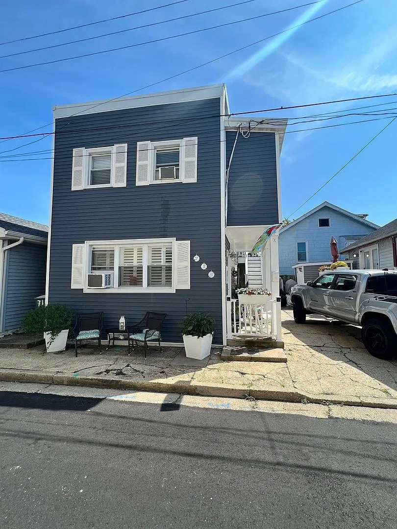 Charming 2BR Duplex in Atlantic City — Photo 1