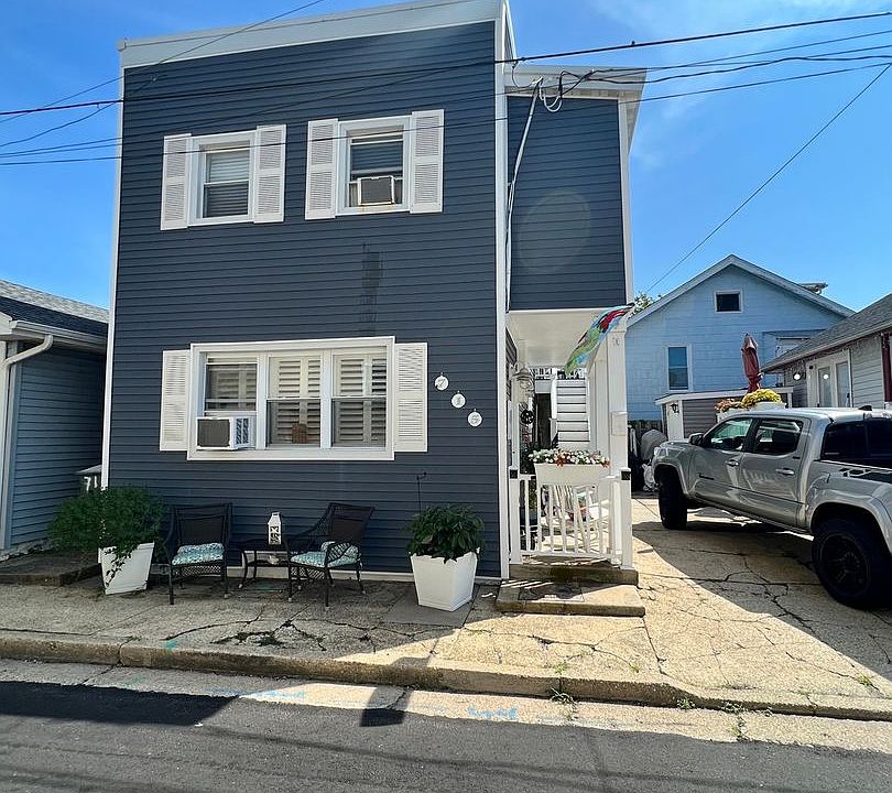 1st image of 715 Wisteria Rd APT 2