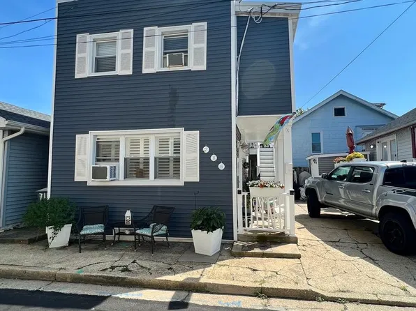 715 Wisteria Rd APT 2, Atlantic City, NJ 08401