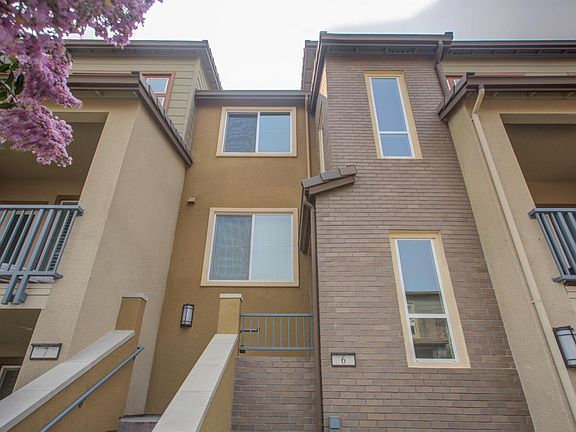 2nd image of 2409 Venturi Pl Unit 6