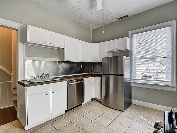 4th image of 1649 N Talbott St Suite B