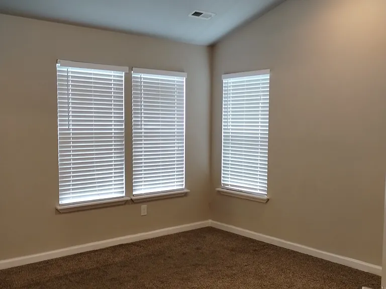 3417 Baton Rd — Photo 2