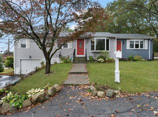 22 Forest Hill Dr, Johnston, RI 02919