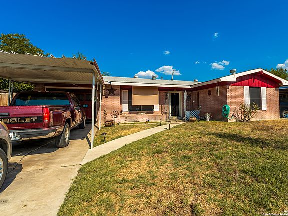 2nd image of 2618 Saddlehorn St