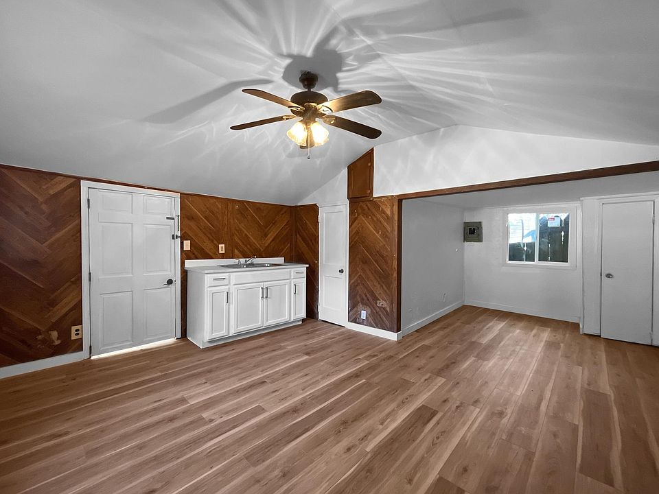 1915 Orvid St North Charleston SC Zillow