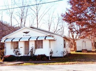 217 S Court St, Grayson, KY 41143