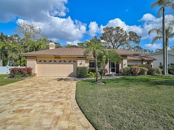 4639 Meadowview Cir, Sarasota, FL 34233