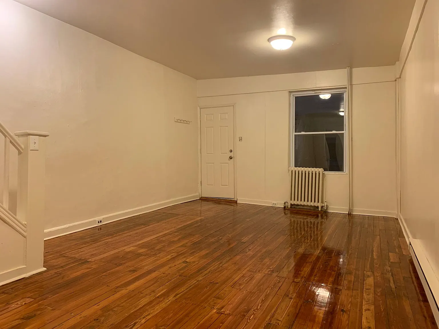 3 bed, 986 sqft, $1,300 — Photo 4