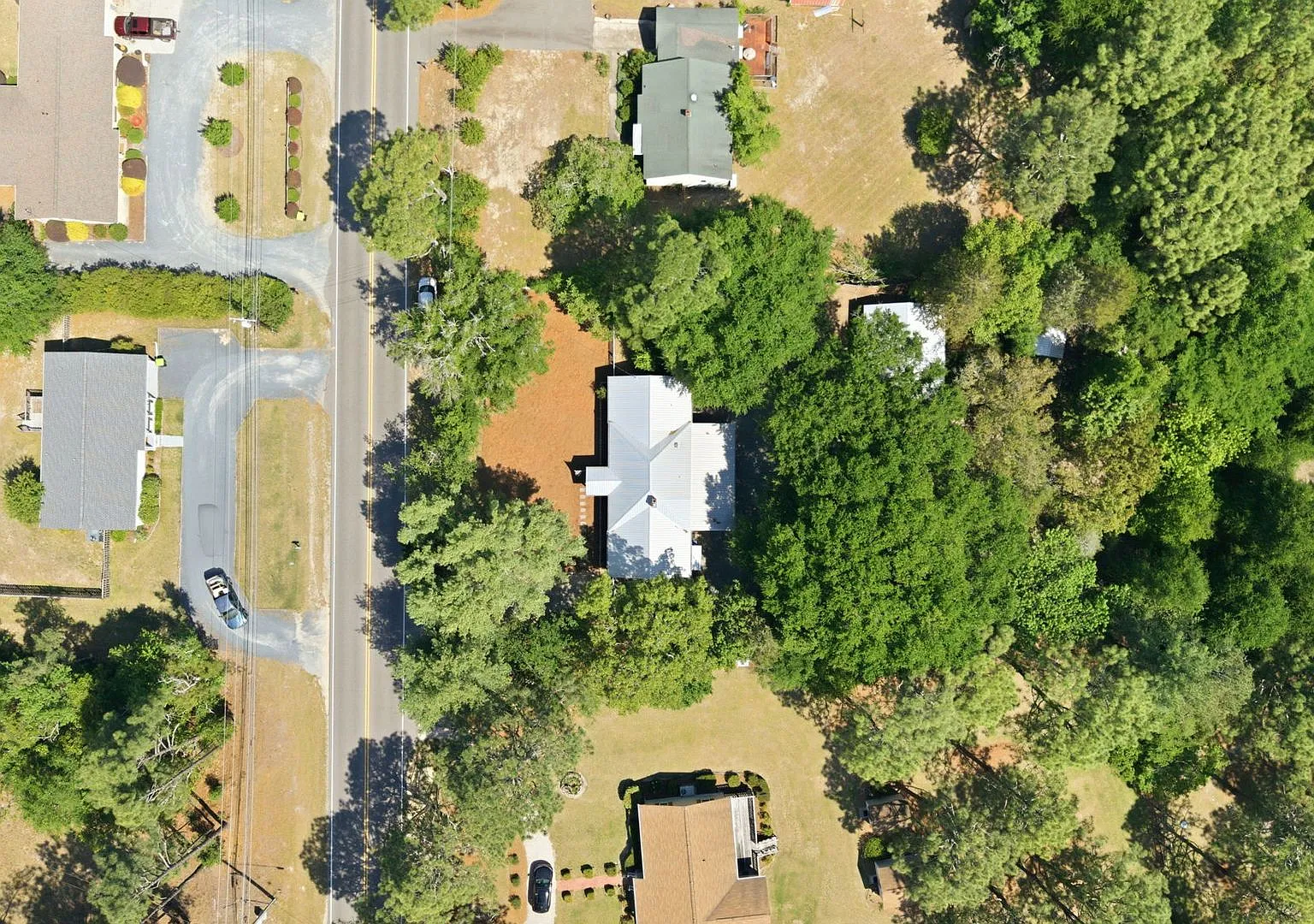 Spacious Ranch on Over an Acre Near Downtown Southern Pines — Photo 4
