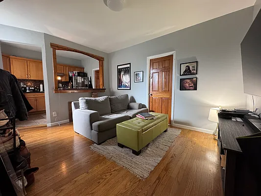 Rented by Compass | media 9