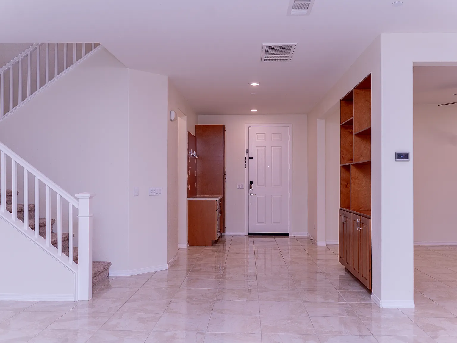 5 bed, 3107 sqft, $3,750 — Photo 2