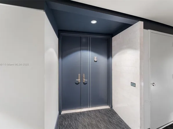 901 Brickell Key Blvd APT 2801, Miami, FL 33131