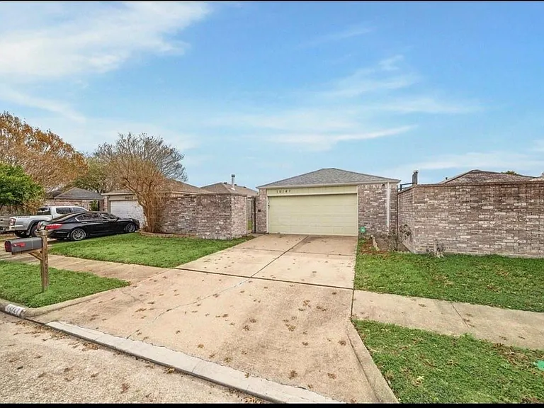 16147 New Field Dr — Photo 1