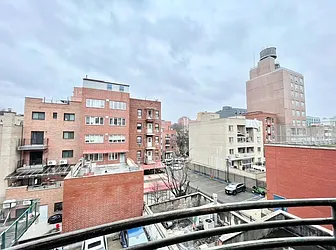 Sold by Winzone Realty Inc