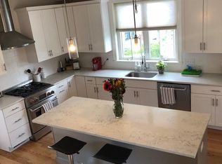 896 Chestnut St #1, Newton, MA 02468