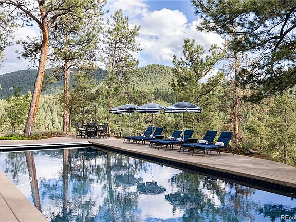 5th image of 222 Greystone Road