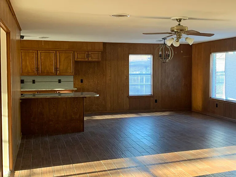 1513 Richland Dr — Photo 4