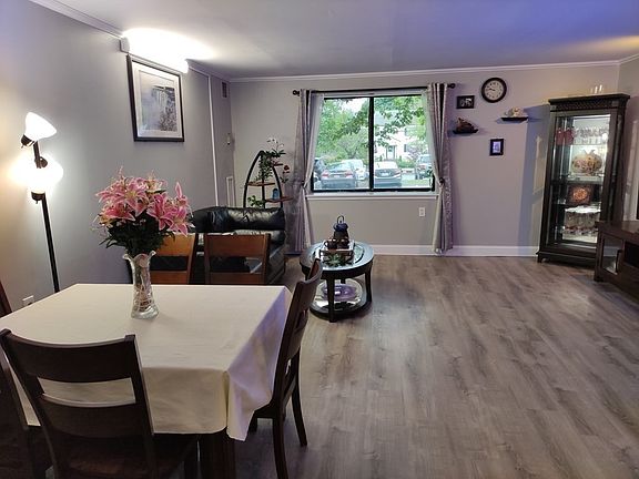 4th image of 20-30 Daniels St #107