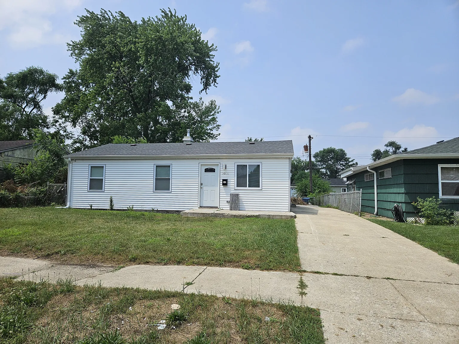 3 bed, 925 sqft, $1,725 — Photo 1