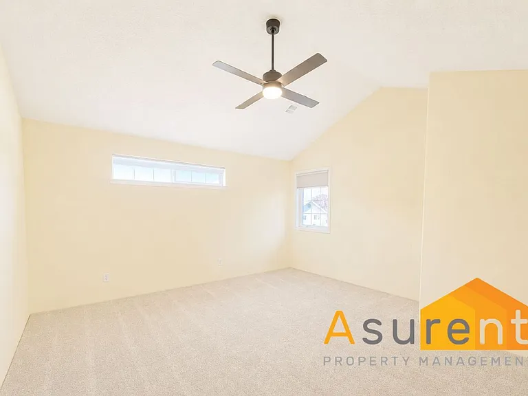 500 Starflower Ln — Photo 7