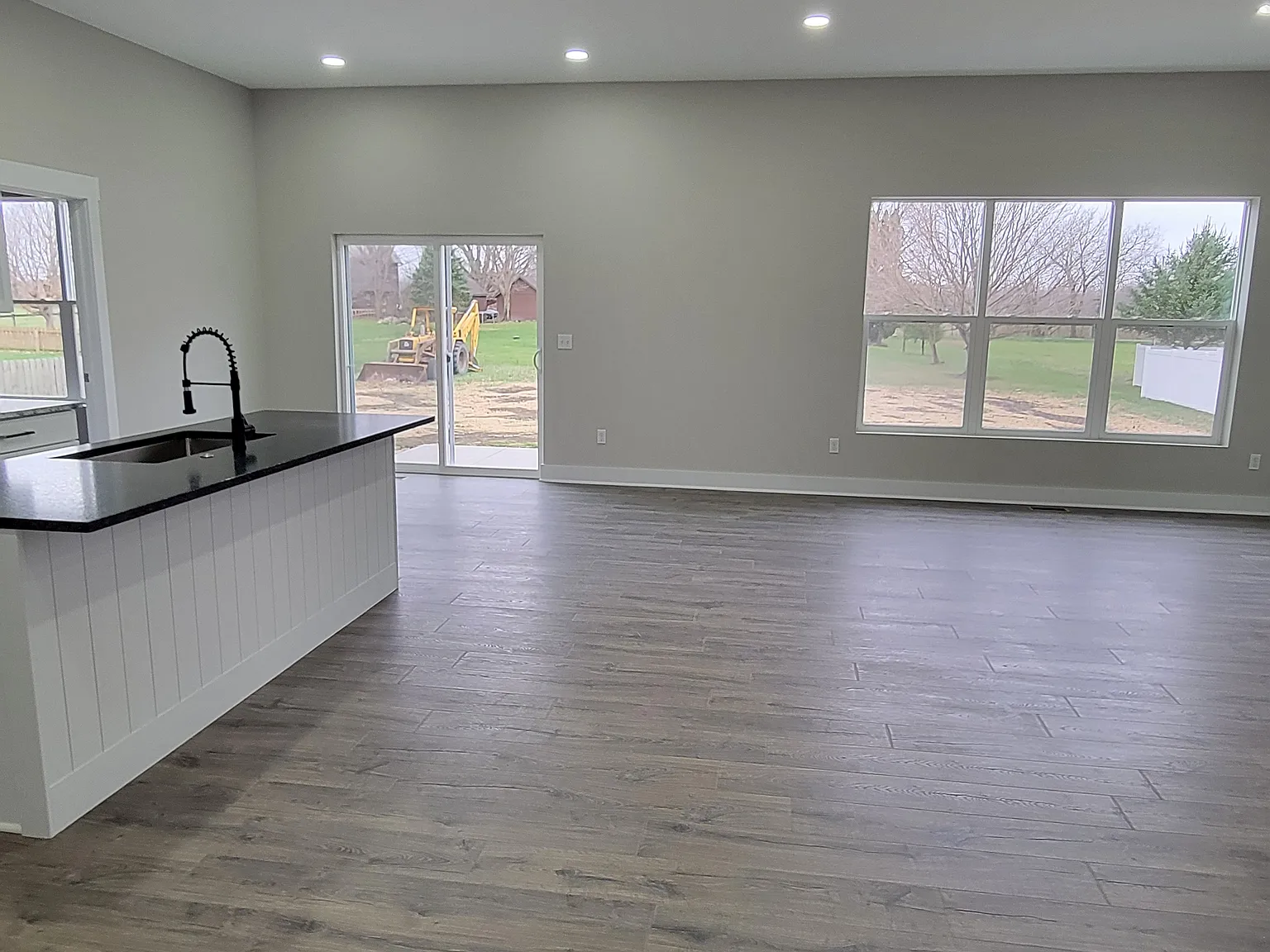 405 Sugar Maple Ln — Photo 4