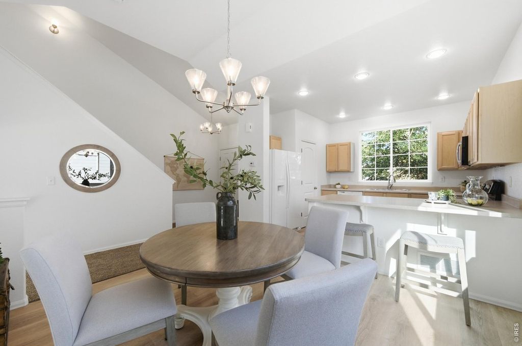 354 Shadowbrook Dr