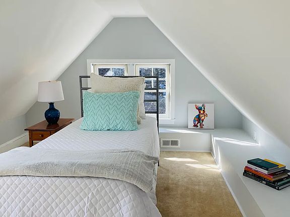 3rd floor bonus room