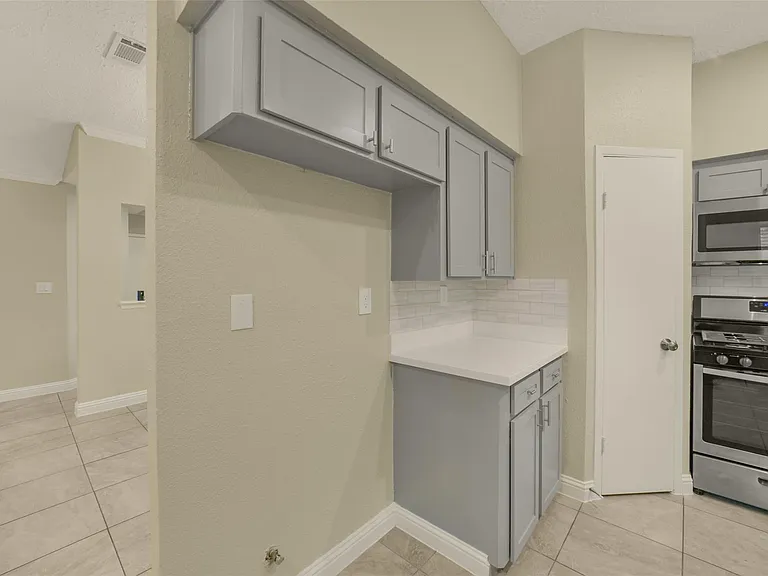 21211 Park Mount Dr — Photo 22