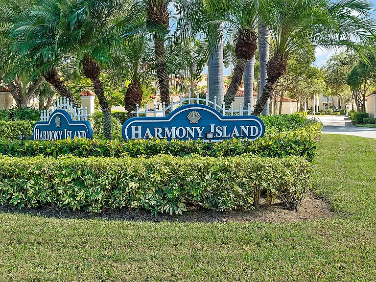 5065 Harmony Cir #106 — Photo 38