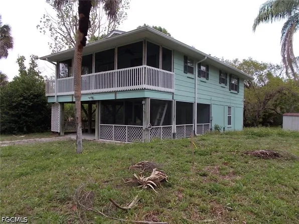 7076 Maida Ln, Fort Myers, FL 33907