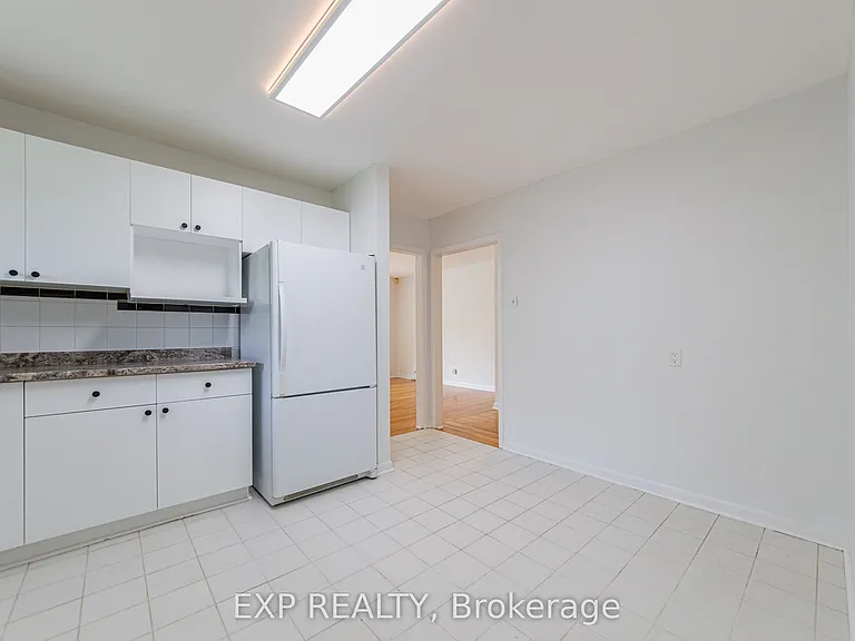 2097 Kingsley Rd — Photo 12
