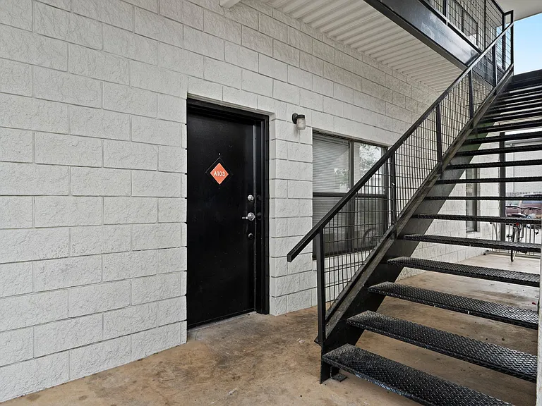 512 Daughtrey Ave #A103 — Photo 12