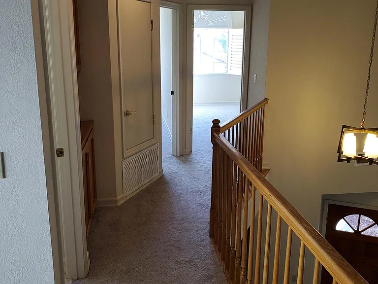 hallway to 2nd and 3rd bedroom